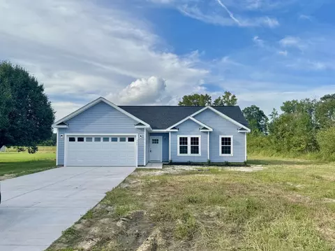 Exterior - 107 Blanche St, Chadbourn, NC 28431 photo 2 of 5