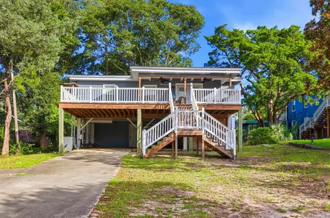 4506 Eyerly St, North Myrtle Beach, SC 29582