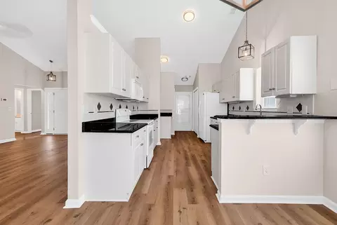 Kitchen - 336 Lynco Ln, Surfside Beach, SC 29575 photo 1 of 4
