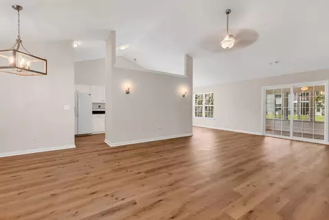 Living - 336 Lynco Ln, Surfside Beach, SC 29575 photo 2 of 8