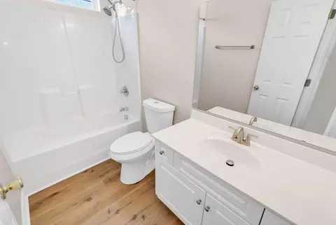 Bath - 336 Lynco Ln, Surfside Beach, SC 29575 photo 2 of 6