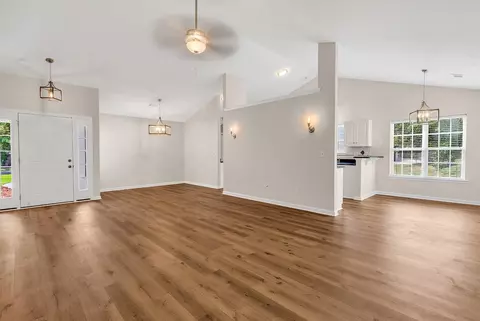Living - 336 Lynco Ln, Surfside Beach, SC 29575 photo 4 of 8