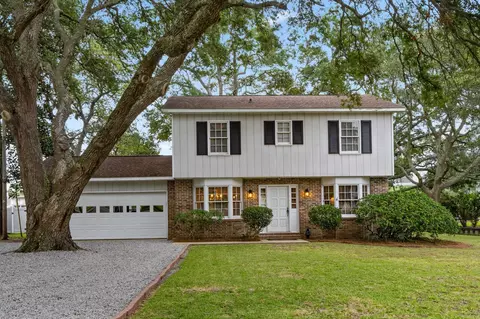 Exterior - 313 N Oak Dr, Surfside Beach, SC 29575 photo 1 of 10