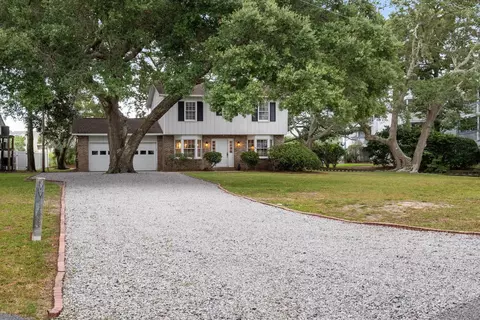 Exterior - 313 N Oak Dr, Surfside Beach, SC 29575 photo 3 of 10