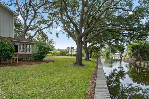 Exterior - 313 N Oak Dr, Surfside Beach, SC 29575 photo 6 of 10