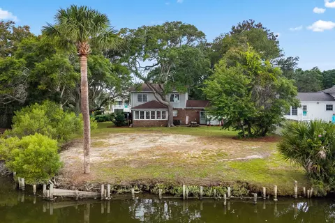 Exterior - 313 N Oak Dr, Surfside Beach, SC 29575 photo 5 of 10