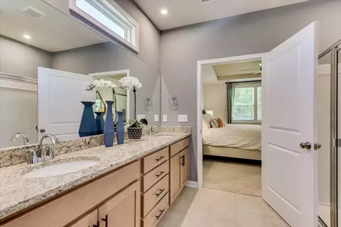 Bath - 150 Cascade Dr, Conway, SC 29527 photo 2 of 4