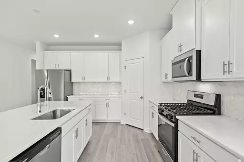 Kitchen - 2930 Tranquility Loop, Longs, SC 29568 photo 5 of 8