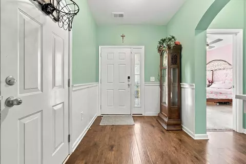 Entry Way - 352 Simplicity Dr, Murrells Inlet, SC 29576 photo 2 of 2
