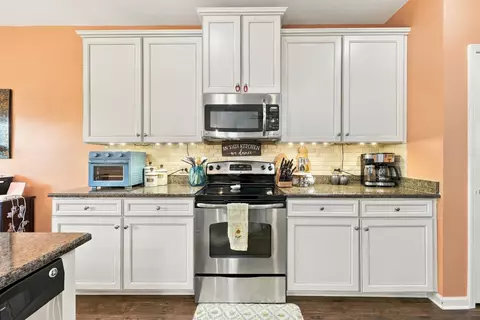 Kitchen - 352 Simplicity Dr, Murrells Inlet, SC 29576 photo 4 of 4