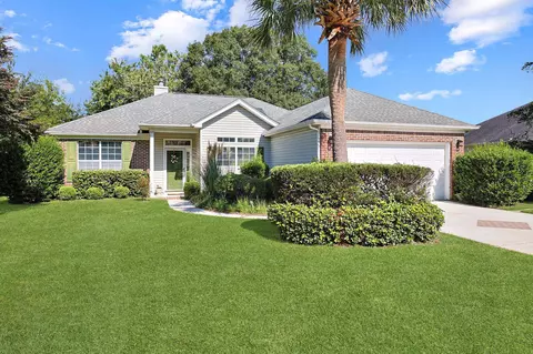 3891 Stillwood Dr, Myrtle Beach, SC 29588