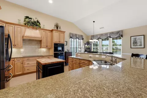 Kitchen - 241 Wedgefield Dr, Conway, SC 29526 photo 6 of 6