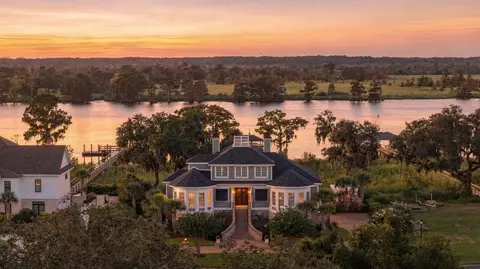 115 Woodmont Ln, Pawleys Island, SC 29585