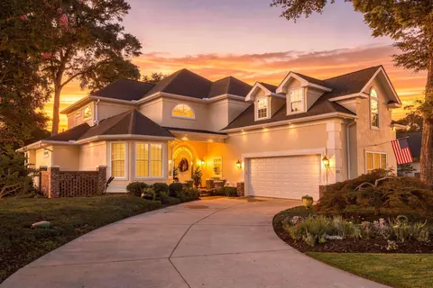 921 Morrall Dr, North Myrtle Beach, SC 29582