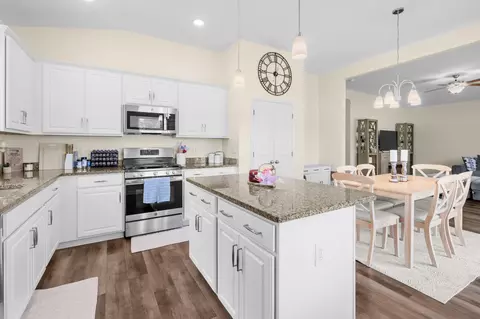 Kitchen - 839 St Albans Loop, Conway, SC 29526 photo 2 of 3