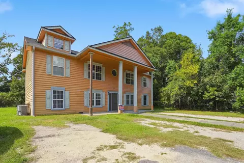 Exterior - 204 A St, Georgetown, SC 29440 photo 3 of 4