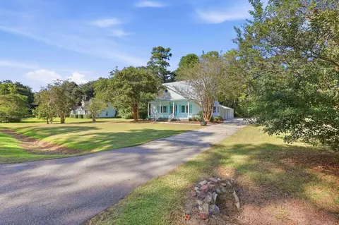 Exterior - 815 3rd Ave, Georgetown, SC 29440 photo 1 of 12