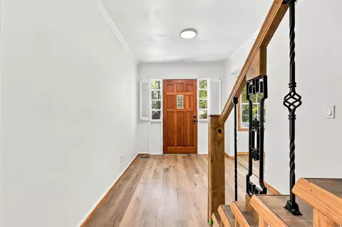 Entry Way - 815 3rd Ave, Georgetown, SC 29440 photo 2 of 3