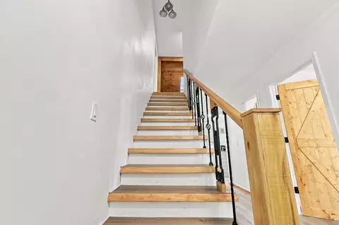 Entry Way - 815 3rd Ave, Georgetown, SC 29440 photo 3 of 3