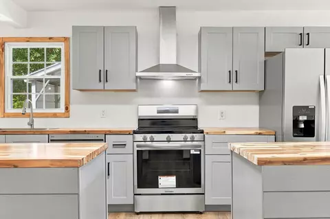 Kitchen - 815 3rd Ave, Georgetown, SC 29440 photo 2 of 3