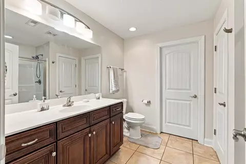 Bath - 460 Oakham Dr, Conway, SC 29527 photo 1 of 3