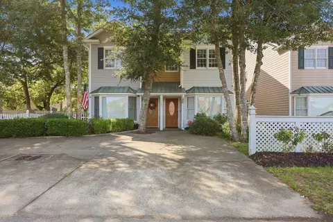 4401 Poinsett St #B, North Myrtle Beach, SC 29582
