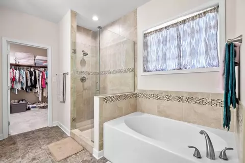 Bath - 401 Shellbank Dr, Longs, SC 29568 photo 1 of 3