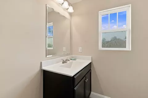 Bath - 1420 Nathan Dr, Loris, SC 29569 photo 6 of 6