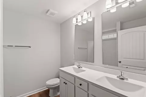 Bath - 15 Bennington Ct, Georgetown, SC 29440 photo 1 of 4