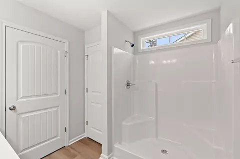 Bath - 15 Bennington Ct, Georgetown, SC 29440 photo 2 of 4