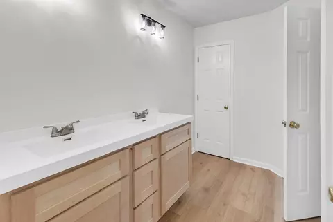 Bath - 109 Coachman Ln, Surfside Beach, SC 29575 photo 2 of 3