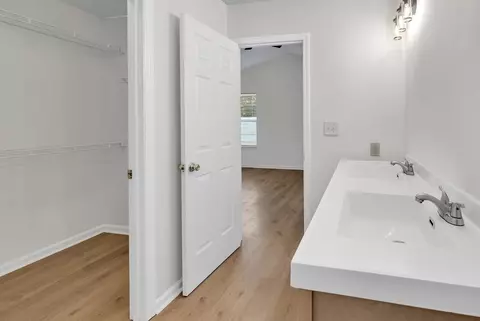 Entry Way - 109 Coachman Ln, Surfside Beach, SC 29575 photo 4 of 4