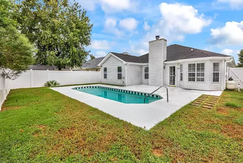 Exterior - 109 Coachman Ln, Surfside Beach, SC 29575 photo 6 of 6