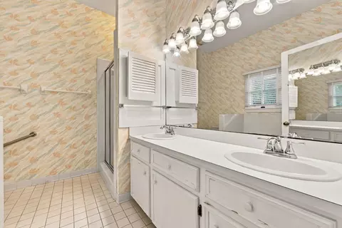 Bath - 13 Beachwalker Ct, Georgetown, SC 29440 photo 1 of 7