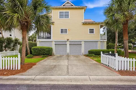 Exterior - 13 Beachwalker Ct, Georgetown, SC 29440 photo 3 of 23