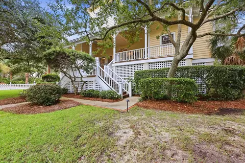 Exterior - 13 Beachwalker Ct, Georgetown, SC 29440 photo 4 of 23