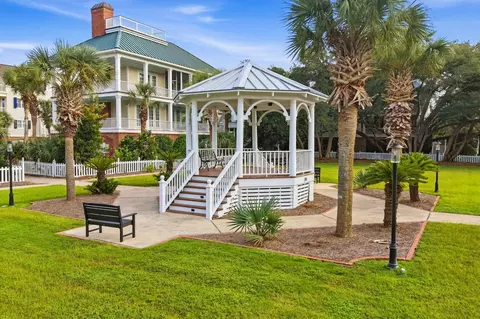 Exterior - 13 Beachwalker Ct, Georgetown, SC 29440 photo 22 of 23