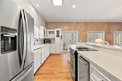 Kitchen - 13 Beachwalker Ct, Georgetown, SC 29440 photo 2 of 4