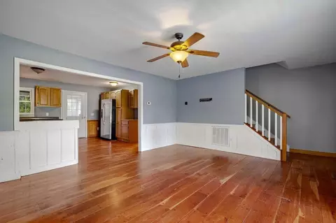 Living - 1876 Nathan Dr, Loris, SC 29569 photo 2 of 4
