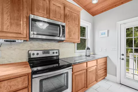 Kitchen - 1108 Front St, Georgetown, SC 29440 photo 3 of 7