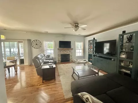 Living - 644 Seth Ln, Longs, SC 29568 photo 6 of 7