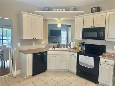 Kitchen - 644 Seth Ln, Longs, SC 29568 photo 4 of 4