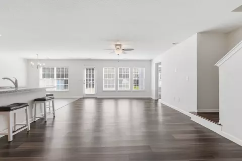 Living - 769 Old Castle Loop, Myrtle Beach, SC 29579 photo 1 of 2