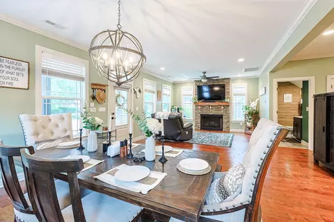 Dining - 603 Burroughs St, Conway, SC 29526 photo 3 of 3