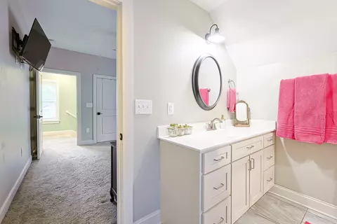 Bath - 603 Burroughs St, Conway, SC 29526 photo 5 of 8