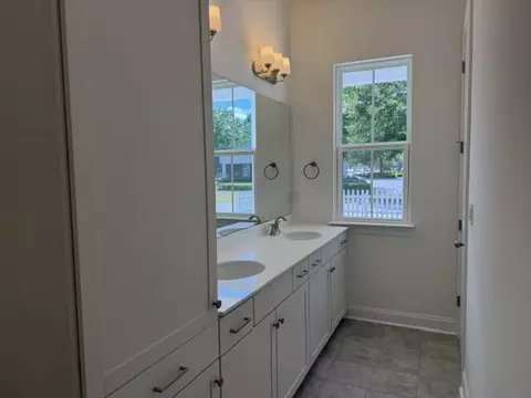 Bath - 3810 Richardson St, Loris, SC 29569 photo 3 of 5