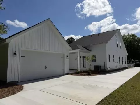 Exterior - 3810 Richardson St, Loris, SC 29569 photo 4 of 9