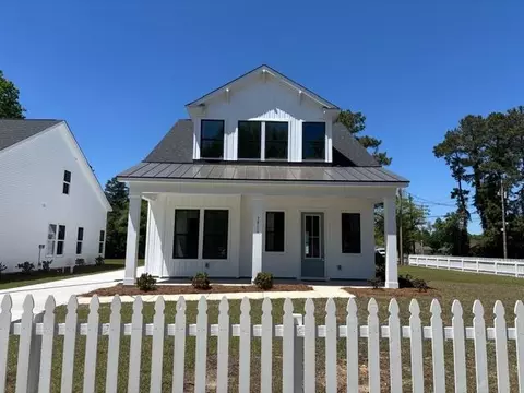 3810 Richardson St, Loris, SC 29569