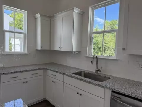 Kitchen - 3810 Richardson St, Loris, SC 29569 photo 3 of 4