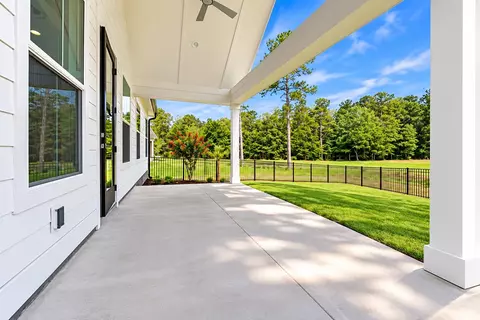 Exterior - 2012 Spring Valley Ct, Loris, SC 29569 photo 3 of 5